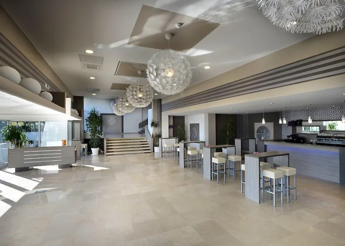 Grand Adriatic Ii 호텔 3*