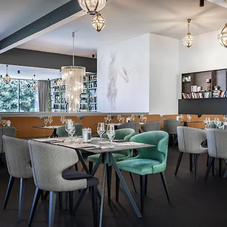 亚得里亚海2号大酒店 3*