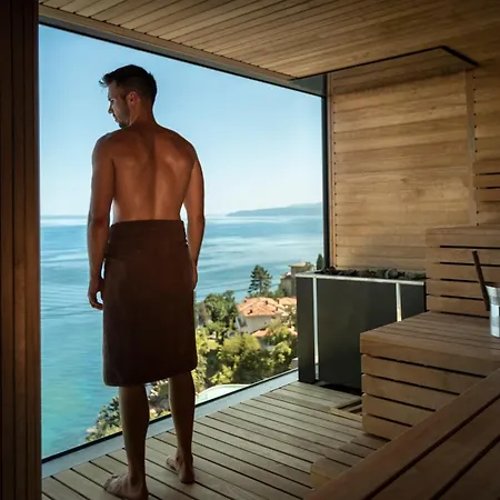 亚得里亚海2号大酒店 奥帕提亚