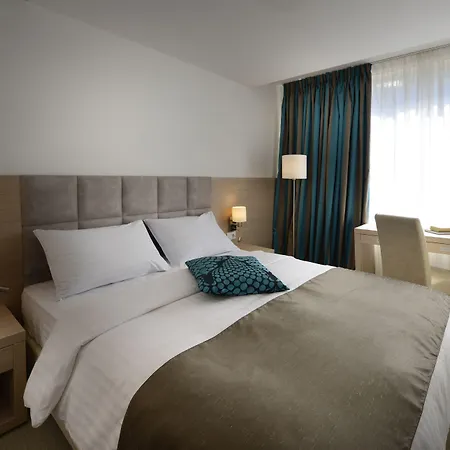 Otel Grand Adriatic Ii 3*